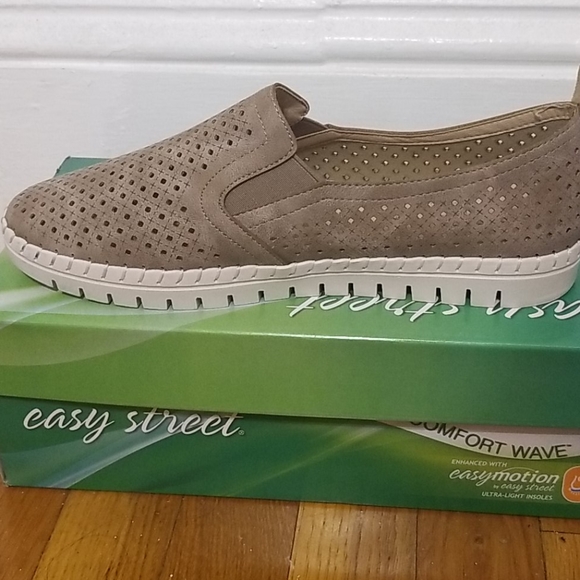 easy street slip on sneakers